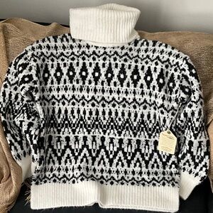 Black and OffWhite Patterned Turtleneck Sweater, Sz Medium, NWT